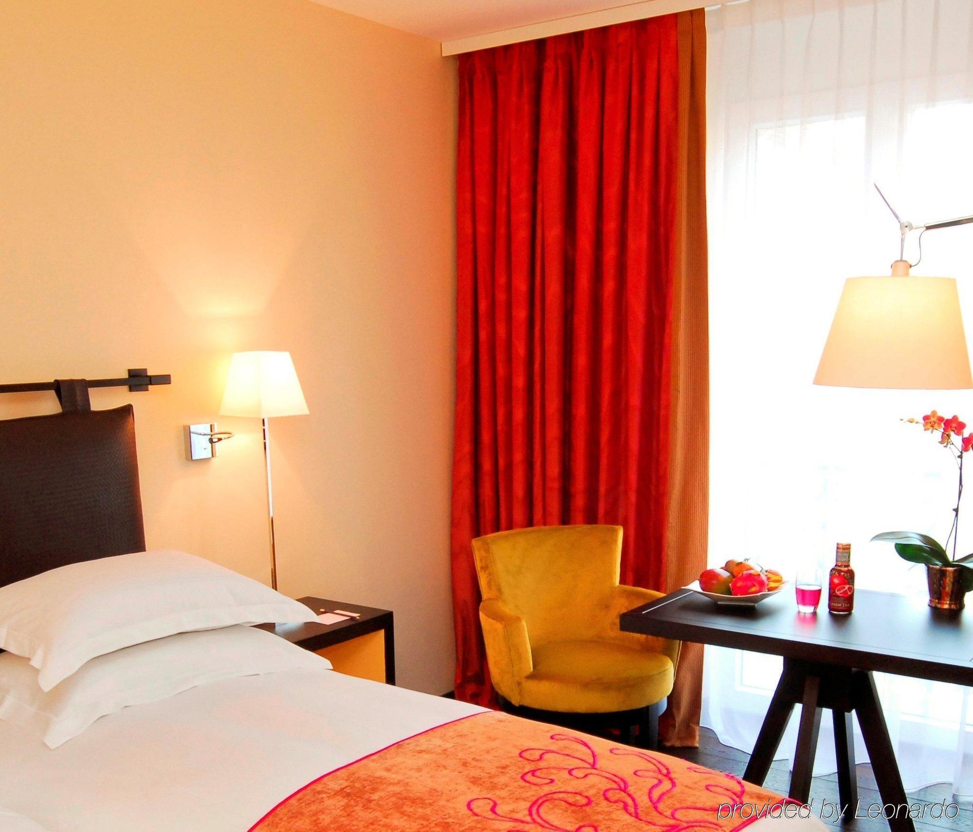 Eastwest Hotel By Malone Geneva Phòng bức ảnh